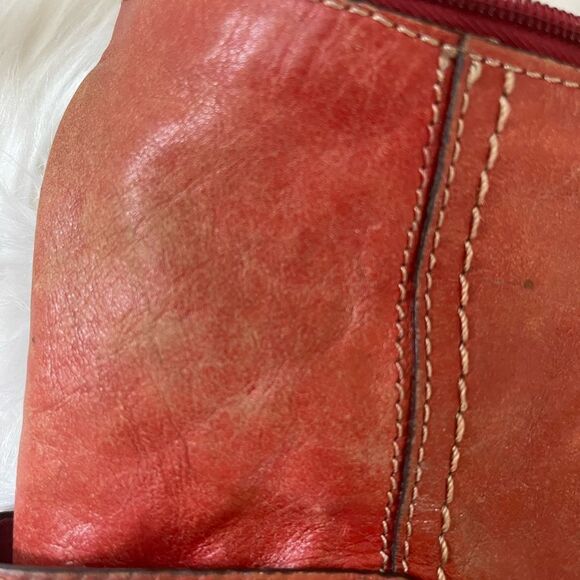 Fossil leather distressed red Medium bucket style shoulder bag stitching accent - Picture 11 of 14